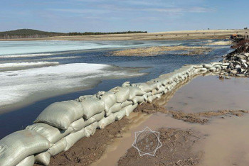 Фотография к новости: Повышение уровня воды в регионах: МЧС предупреждает об угрозах подтопления дорог