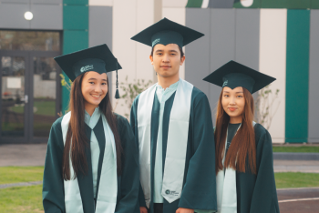 Фотография к новости: Три казахстанца из одной школы поступили на грант в Гарвард