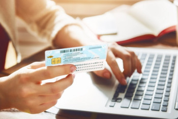 Фотография к новости: ИИН для иностранцев теперь доступен в 100 посольствах по всему миру