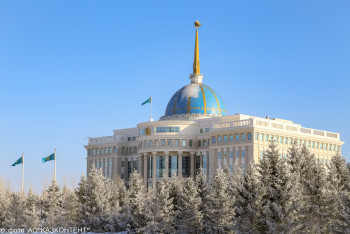 Фотография к новости: Токаев выразил соболезнования родным журналиста Льва Таракова