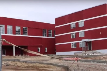 Фотография к новости: Школа-призрак за 1,6 млрд: в селе под Актобе 100 детей ждут здание на 600 мест