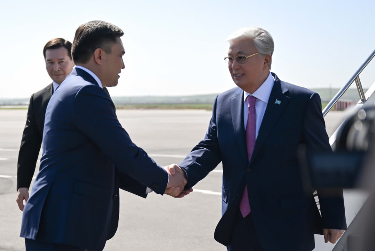 Токаев прилетел в Шымкент