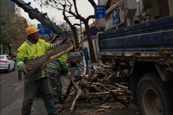 Фотография к новости: Сотни авиарейсов отменены в Китае из-за аномального штормового ветра