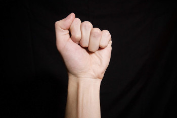 После гибели подростка жители Акжигита требуют положить конец насилию