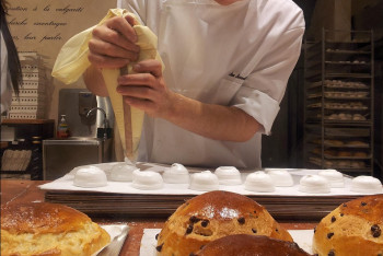 Фотография к новости: В Казахстане начали расследование против крупного кондитерского ритейлера