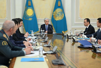 Фотография к новости: Токаев: Задача правительства – не допустить снижения благосостояния населения