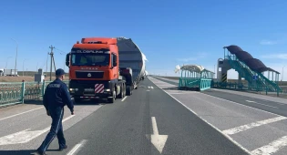 Грузовик разрушил мост в Кызылординской области