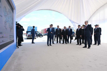 Фотография к новости: Президент ознакомился с развитием транспортно-логистической инфраструктуры в Мангистау