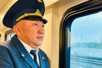 Фотография к новости: Проводник поезда Алматы – Ташкент спас жизнь девятилетнему мальчику