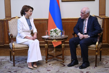 Фотография к новости: Культурный диалог в Ереване: Президент Армении принял Аиду Балаеву