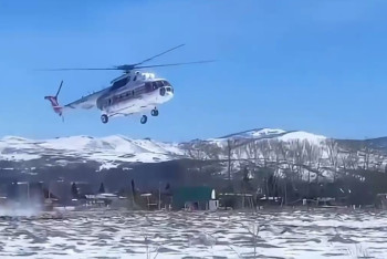 Фотография к новости: Новорожденного экстренно транспортировали в Усть-Каменогорск на вертолёте