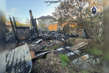 Фотография к новости: Пятеро детей погибли при пожаре в России