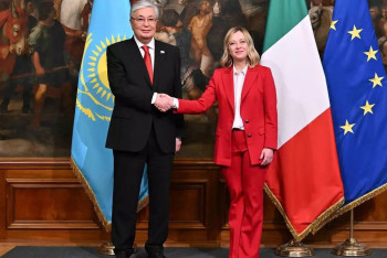 Премьер Италии перенесла визит в Казахстан из-за смерти Папы Римского