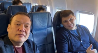 Депутат Алиев рассказал о визите к раненному замакиму Шымкента