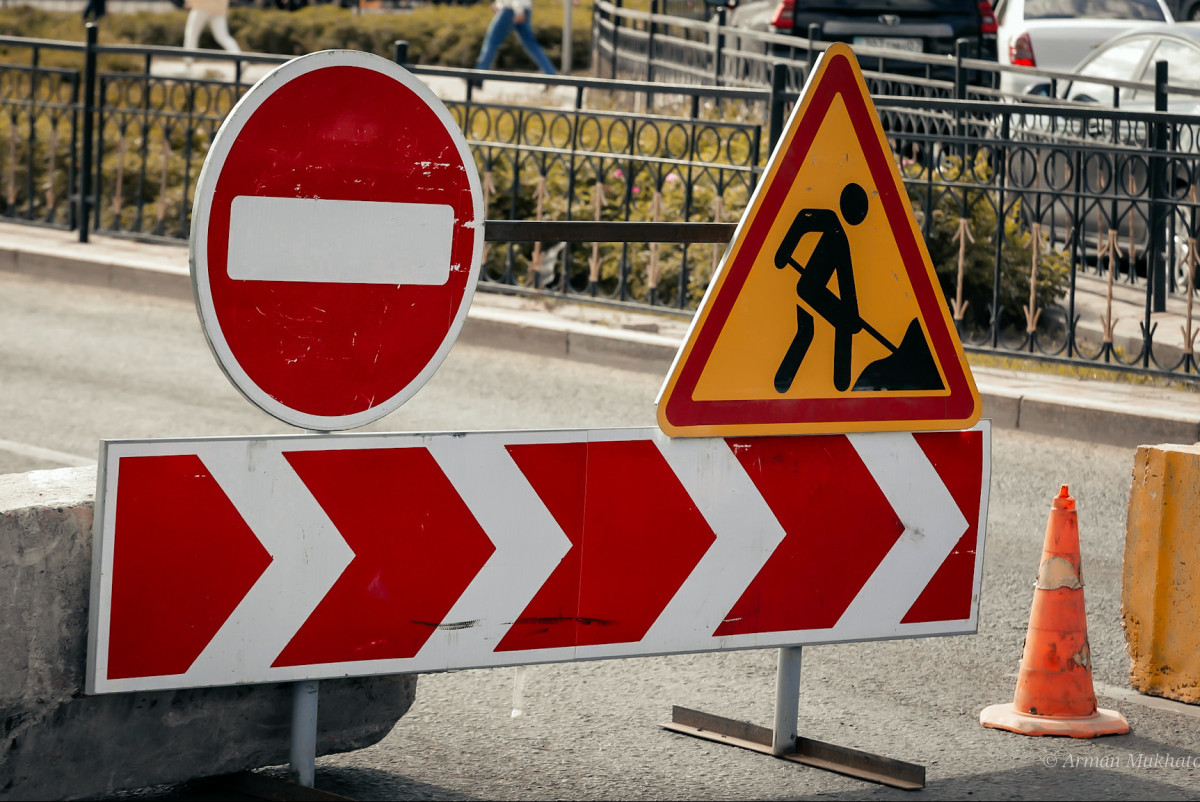 В Астане временно перекрыли ключевые улицы