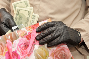 Антикор сравнил взяточников в Казахстане с животными