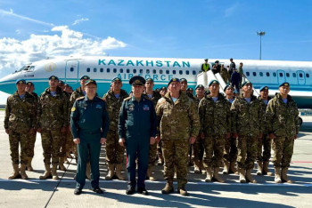 Фотография к новости: Казахстанские десантники прибыли в Москву для участия в параде