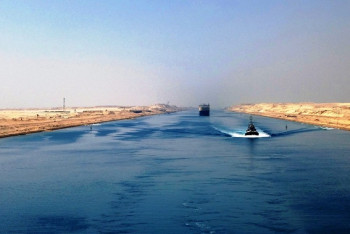 Трамп требует льгот для США в Суэцком и Панамском каналах