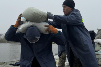 Фотография к новости: Паводки в СКО: как спасают село Ольшанка
