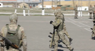 Права военнослужащих нарушали в Казахстане