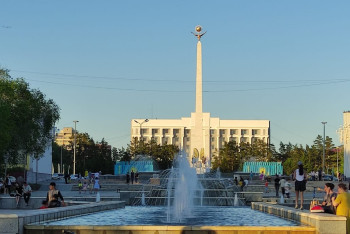 Скандальное строительство в парке Караганды остановил аким