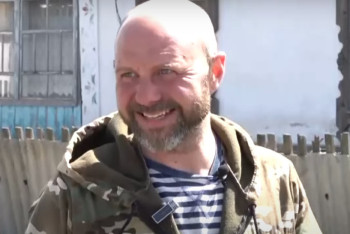 Мужчина вернулся в казахстанскую глубинку после 30 лет жизни в Германии