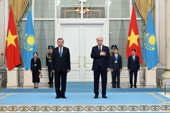 Фотография к новости: Президент Казахстана и генсек ЦК компартии Вьетнама провели переговоры