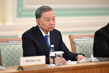 Фотография к новости: То Лам поблагодарил Токаева за теплый прием и подчеркнул крепость исторических связей