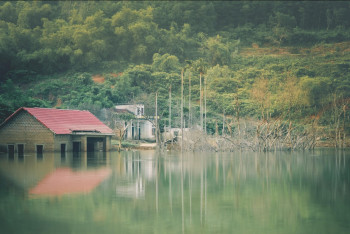 Фотография к новости: Министр Нуржигитов разъяснил судьбу домов, построенных в зонах паводкового риска