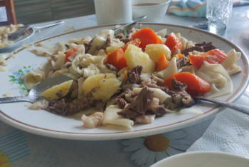 Рецепт котлет из бешпармака обсуждают в Сети