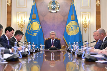 Представители Нацбанка отчитались перед Токаевым