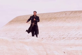 Фотография к новости: "Пираты Карибского моря" на кобызе: казахстанец покоряет мир необычным проектом