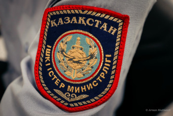 Фотография к новости: SIM-box изъяли киберполицейские у иностранца в Кокшетау