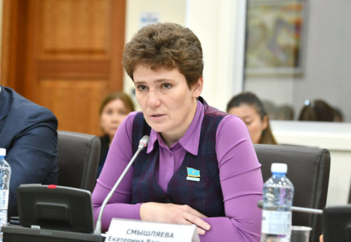 Фотография к новости: Какие профессии в Казахстане вытеснит искусственный интеллект