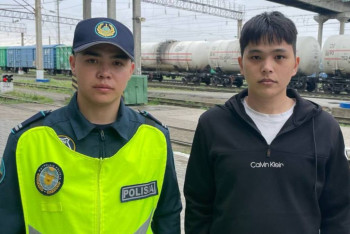 Студент и полицейский спасли мужчину на станции Костанай