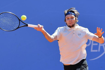 Фотография к новости: Казахстанский теннисист уверенно выиграл титул в Италии