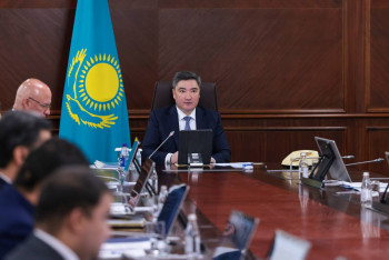 Фотография к новости: Ускорить строительство оздоровительных лагерей и центров творчества поручил Бектенов