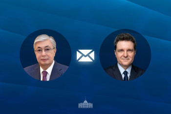 Фотография к новости: Токаев поздравил Никушора Дана с избранием на пост президента Румынии