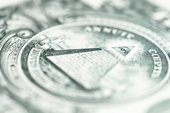 Фотография к новости: На KASE подешевели доллар и рубль, подорожал евро