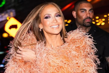 Фотография к новости: ФК "Кайрат" опроверг согласование концерта Джей Ло на стадионе в Алматы