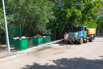 Фотография к новости: Аким призвал бороться с мусорными свалками и крысами в Караганде