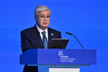 Фотография к новости: Касым-Жомарт Токаев открыл Международный форум Астана