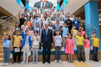 Фотография к новости: Президент поздравил казахстанцев с Днем защиты детей