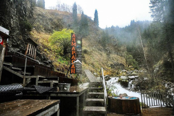 Фотография к новости: Термальный источник "Алма-Арасан" на месяц закроют в Алматы