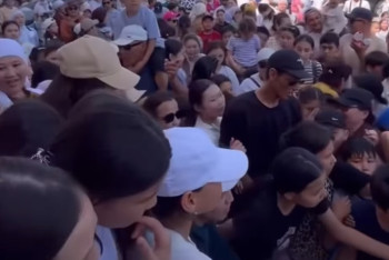 Акимат отреагировал на хаос во время раздачи бесплатного мороженого