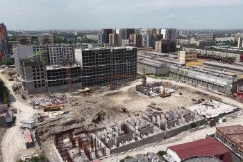 Семье погибшего крановщика в Алматы выплатят 5 млн тенге