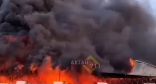 Под Актау загорелся склад в воинской части