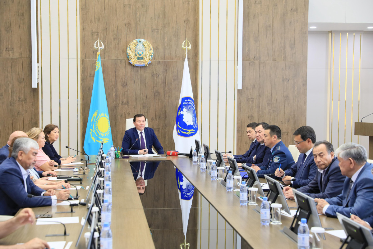 30 лет согласия: в Актобе прошла юбилейная сессия АНК