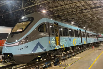 Фотография к новости: Женис Касымбек озвучил сроки запуска LRT для пассажиров