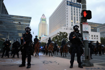Фотография к новости: Калифорния подала в суд против Трампа